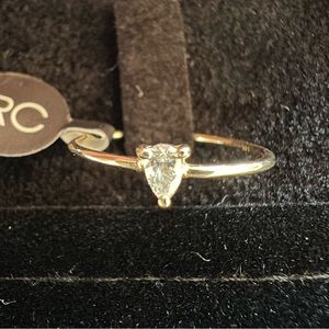 Single Pear Diamond Ring